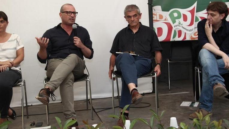 I big del Pd tra la gente «Le riforme ci servono»
