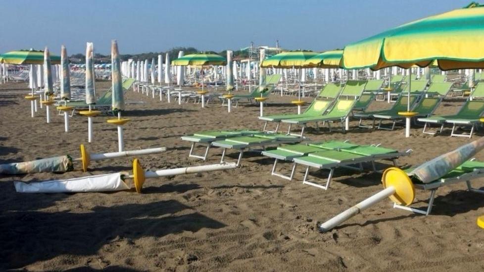 Vandalismi al Sole Bendato «Non fate bere i ragazzini»