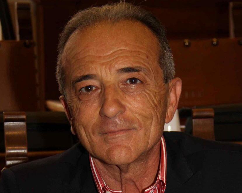 Aldo Milone sprona il sindaco Matteo Biffoni: «Sull’aeroporto si faccia valere col premier Matteo Renzi e col presidente Enrico Rossi» 