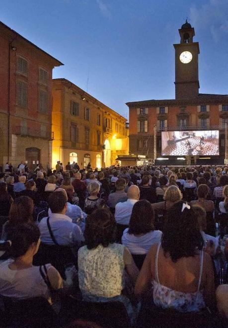 Ultima proiezione in piazza Prampolini con “I miserabili”
