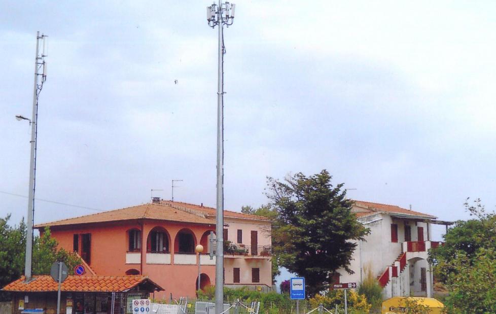 Raccolta di firme per spostare le antenne 