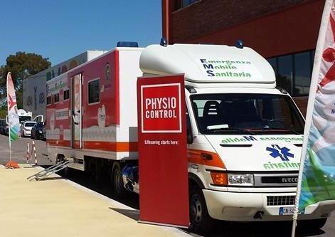 Se vuoi curare il tuo cuore sali sul medical truck 