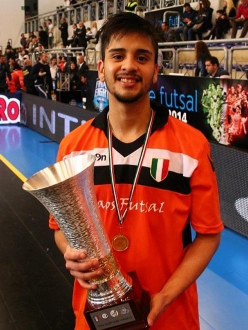 Il campionato del Kaos comincia con un caso 