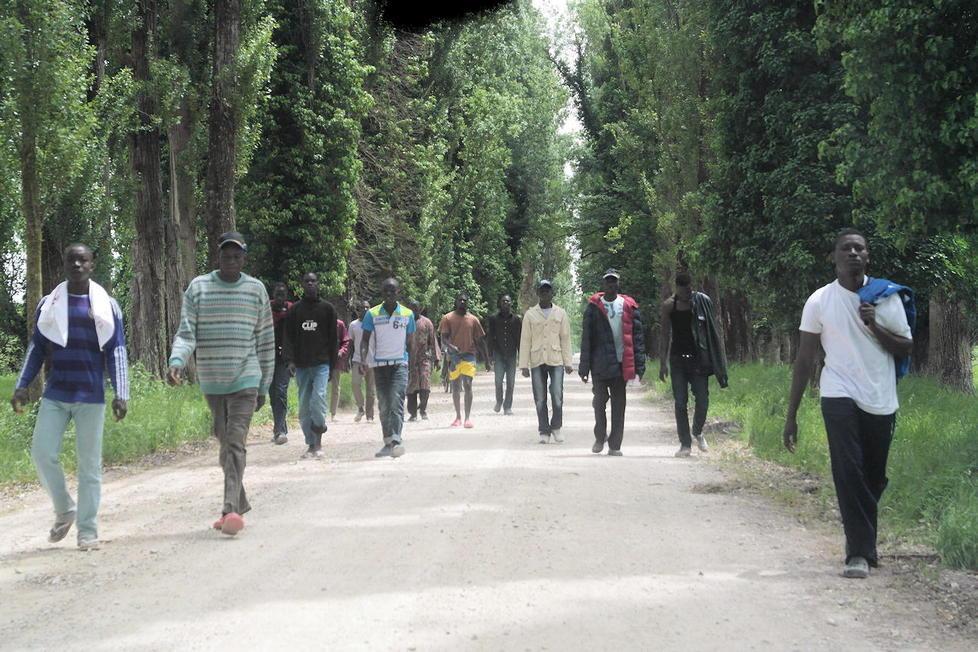 Sos migranti, la prefettura cerca centri di accoglienza 
