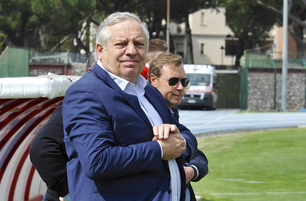 Per la vendita del Grifone Camilli chiede pazienza 