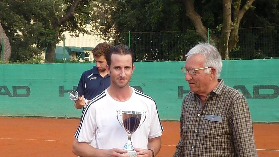 Bindi profeta in patria allo Junior