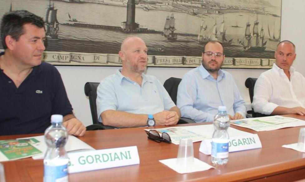 Il sindaco lancia Di Gennaro «Sarà il nostro Steve Jobs» 