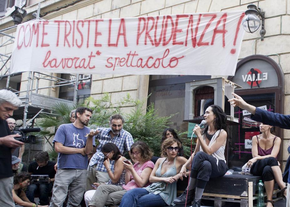 Teatro Valle, la battaglia non è finita 