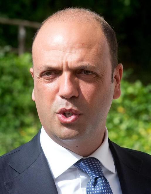Scatta “spiagge sicure” ma è una pioggia di critiche