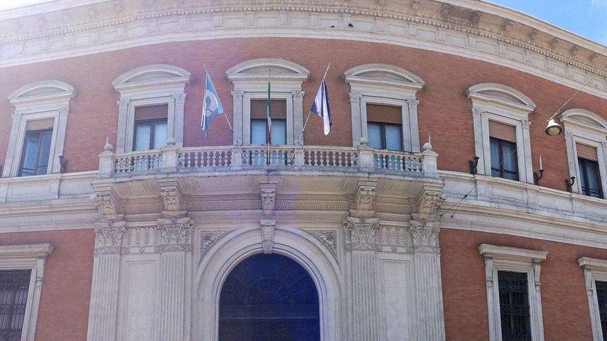 Carife, la vertenza va in vacanza