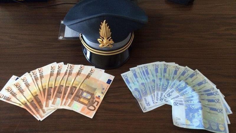 Sigilli all’agenzia di scommesse abusiva