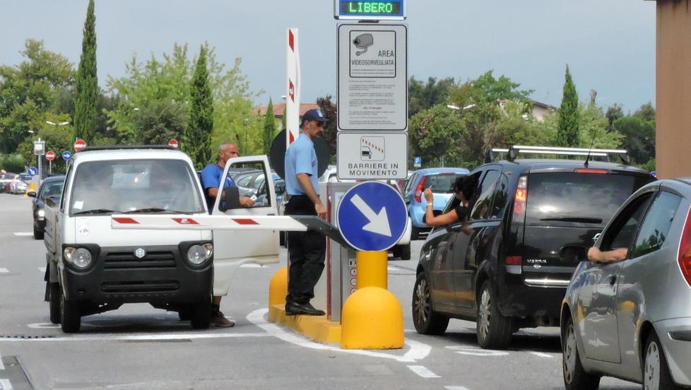 Multe impossibili all’ospedale «Allora non pago il parcheggio» 