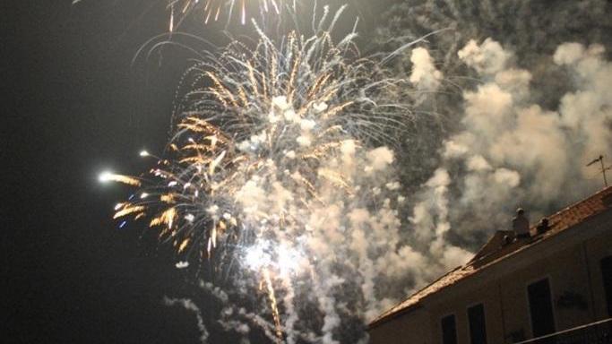 Stintino, musica e fuochi artificiali nella notte del 14
