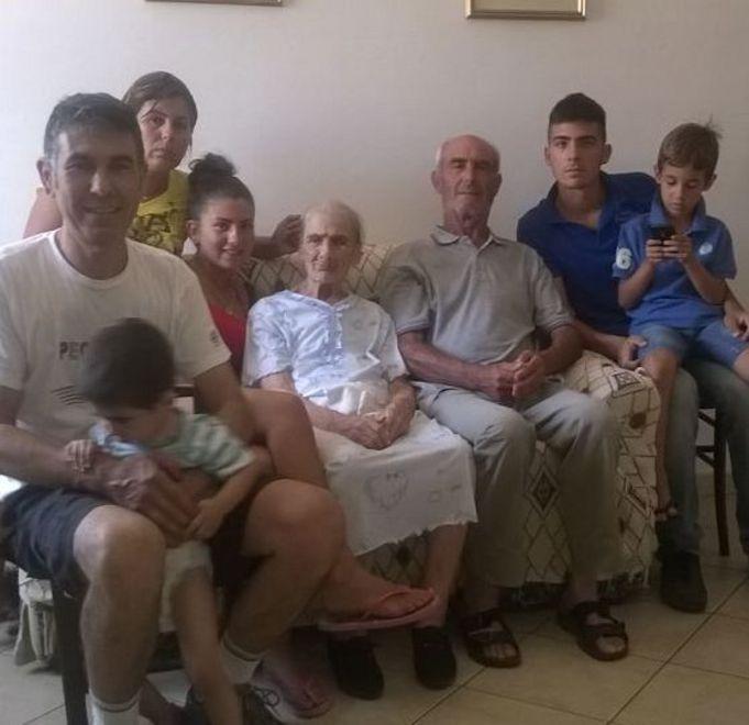 Festa per i 100 anni di tzia Lina 
