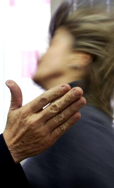 Giro di vite sui maltrattamenti in famiglia 
