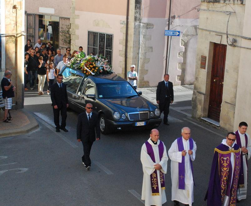 Tutta Nulvi in chiesa per l’addio a “zia” Giovanna 