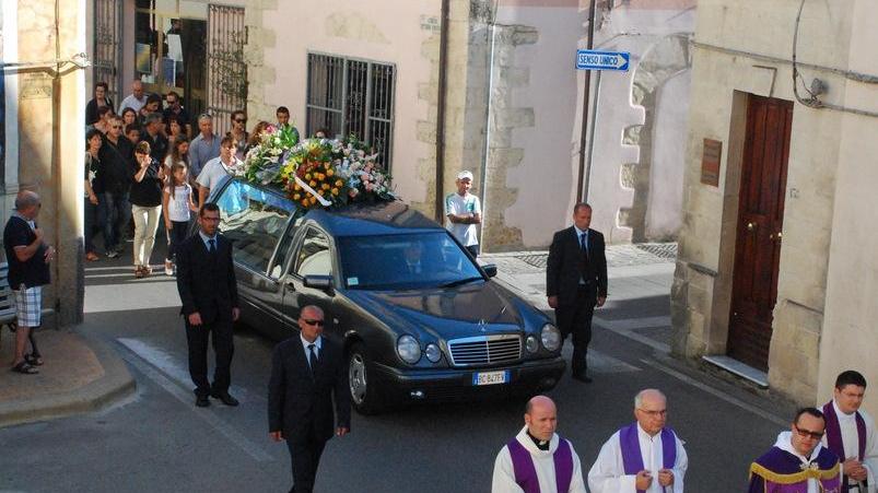Tutta Nulvi in chiesa per l’addio a “zia” Giovanna
