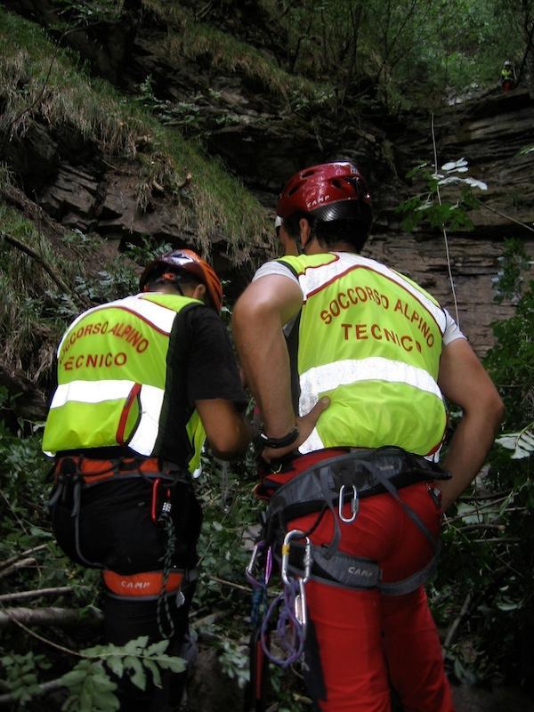 Fanano, in bilico in canalone con figli, salvati da soccorso alpino 