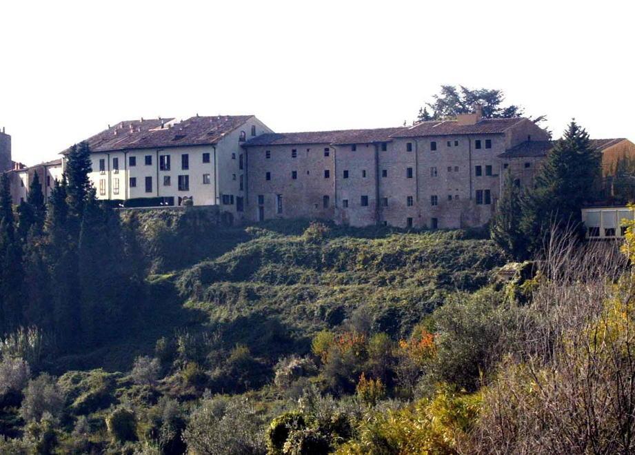 Lo swing americano e barbecue sulla terrazza panoramica