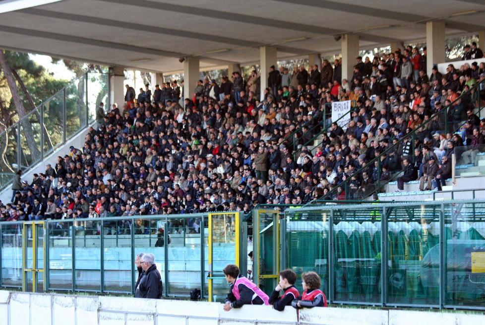 Appello dei tifosi per l’iscrizione del Viareggio