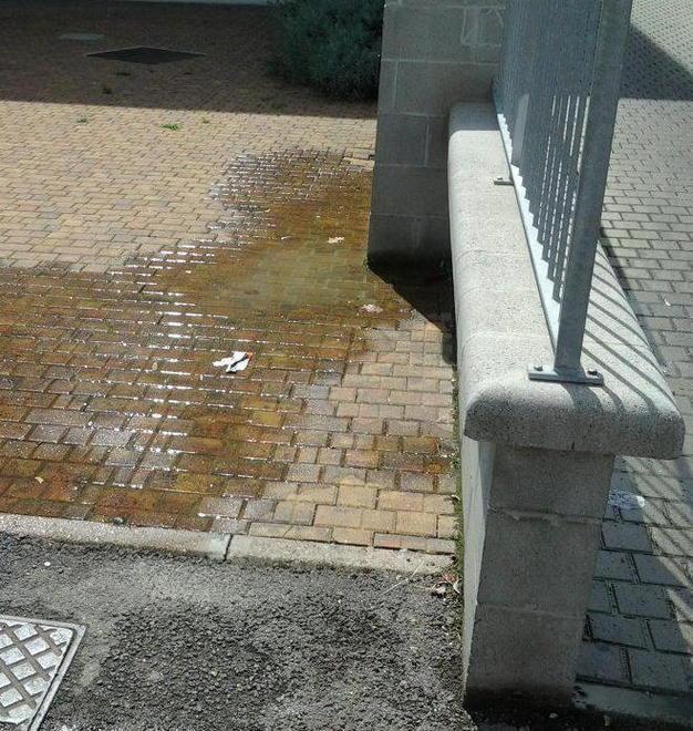 Perdita d’acqua in via di Montramito Arriva da un contatore del Comune