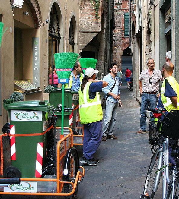 Al lavoro gli “spazzini ausiliari” 