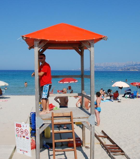 Ancora troppe baie e cale senza i bagnini