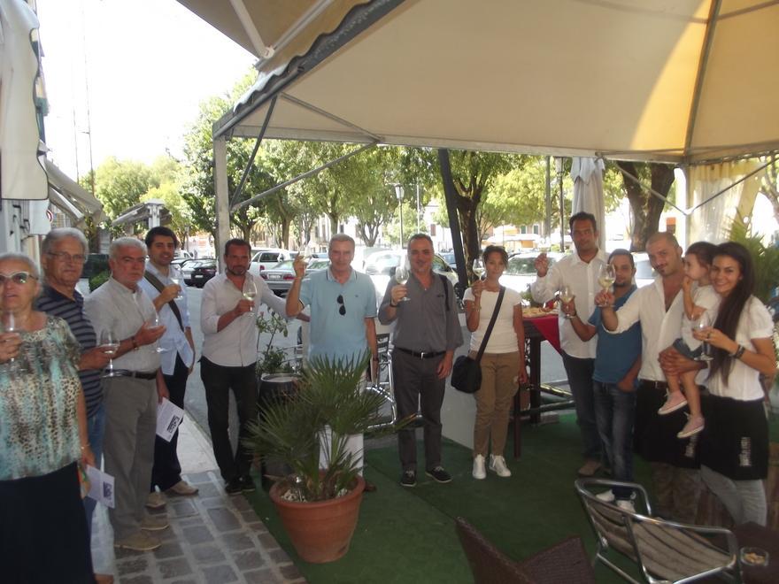 Riaperto il Giori Cafè in piazza 