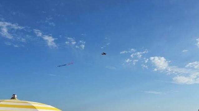 L’aereo antieuro: il giallo (risolto) del Ferragosto in spiaggia