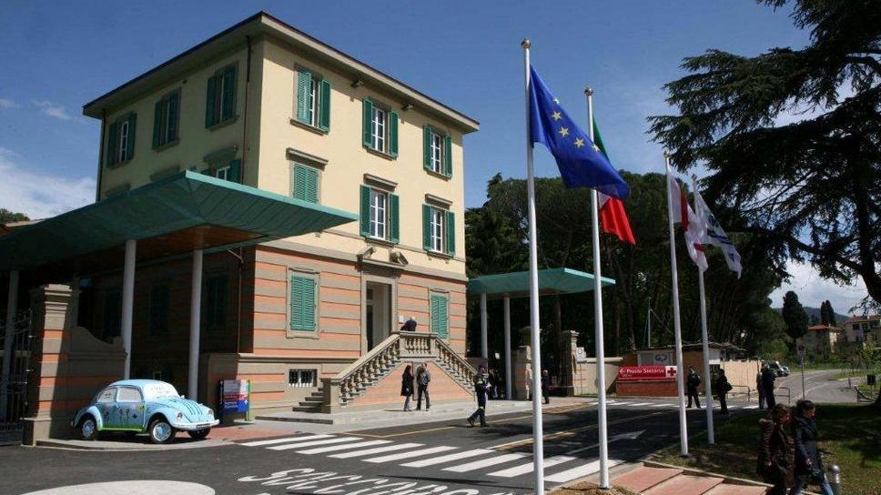 Migliorano le condizioni della bambina caduta dal balcone