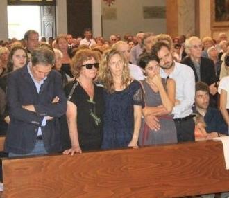 Addio Simone, l’abbraccio di Pitigliano al reporter 
