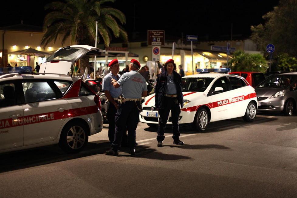 Cinquanta multe e 135 punti tolti in poche ore dai vigili 