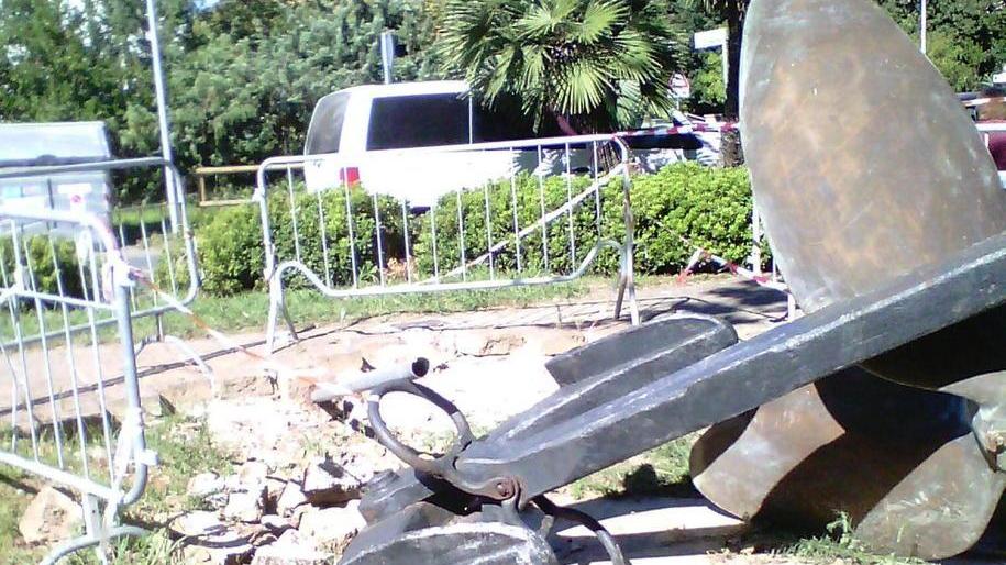 «La storica Torre usata come magazzino»