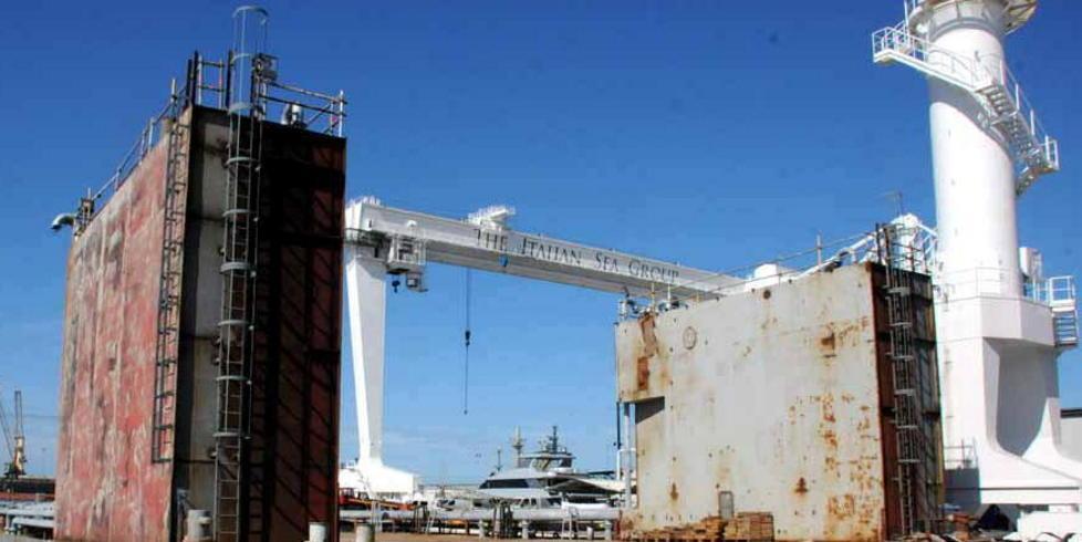 «Il lavoro non è ricatto» Fiom e Rc contro Nca 