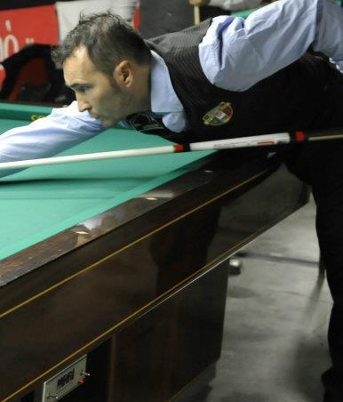 Ladri in azione in una sala giochi 