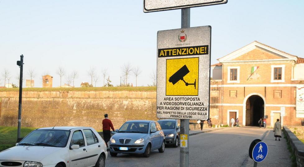 Multato un furgone del Comune