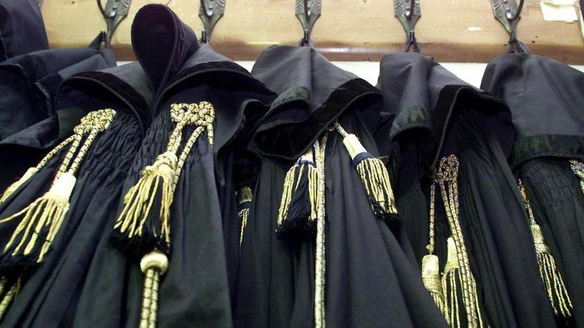 Ferrara la paziente nell’Italia litigiosa