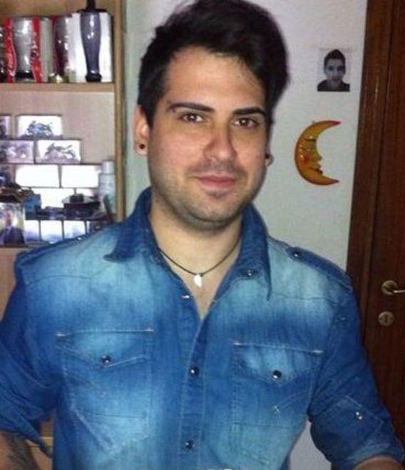 Trovato morto a 23 anni la procura ipotizza il reato 