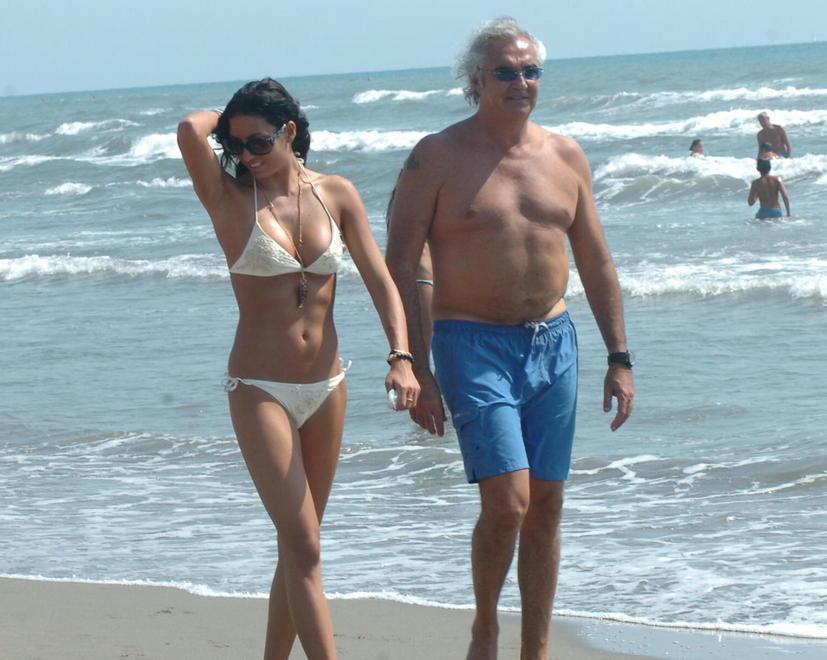 Briatore bacchetta la Versilia: la pioggia? È solo una scusa 