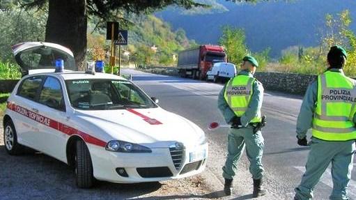 Fugge all’alt sulla Lodovica perché non ha mai preso la patente