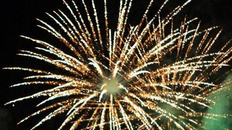 FestaReggio al via coi fuochi d’artificio