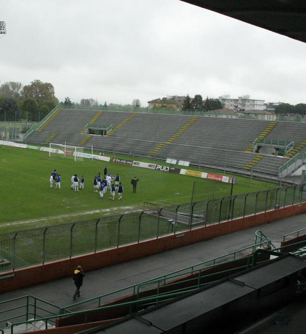 Lucchese, grana tifosi con la Fiorentina 