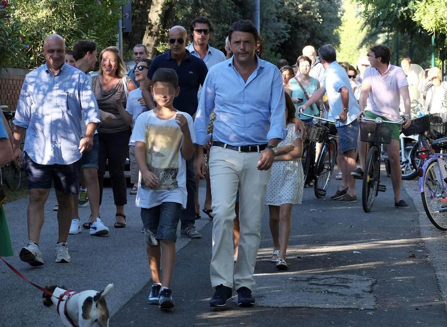 Le vacanze di Renzi? «Uno spot da 5 milioni» 