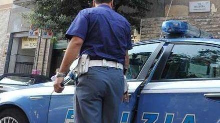 Tenta di rubare in due negozi, ma viene scoperto e denunciato