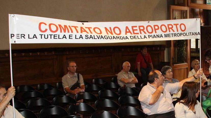 Voli a bassa quota, l’Enac smentisce rispondendo al sindaco