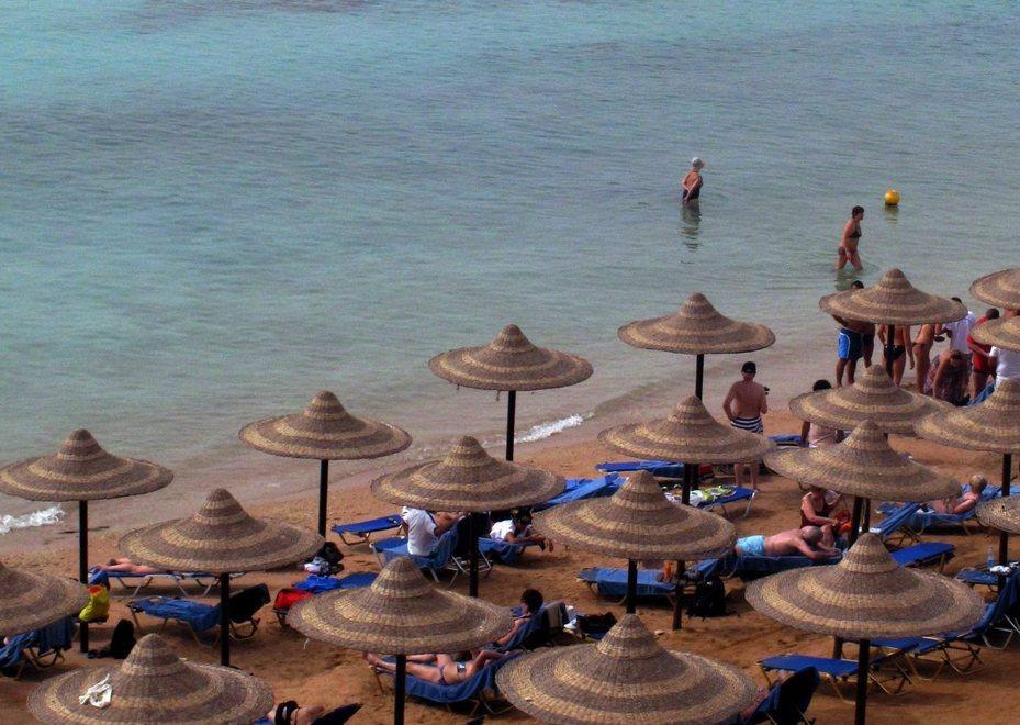 Sfugge al tentativo di stupro in un albergo sul Mar Rosso 