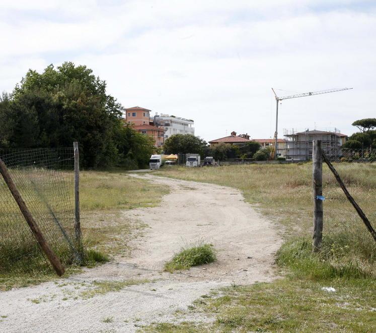 Settembre a corto di eventi Buratti: «Non ci sono strutture»