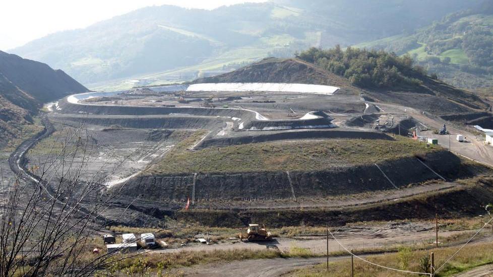 «Più tir verso la discarica? Per riempirla e chiuderla»