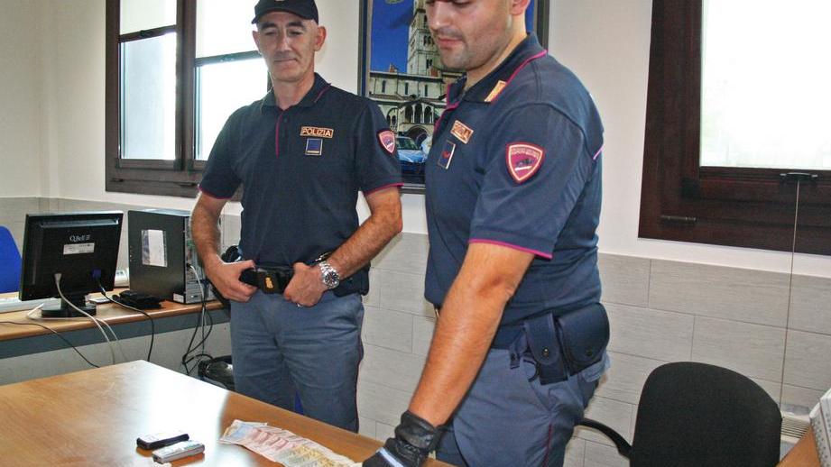 Arrestato durante la consegna