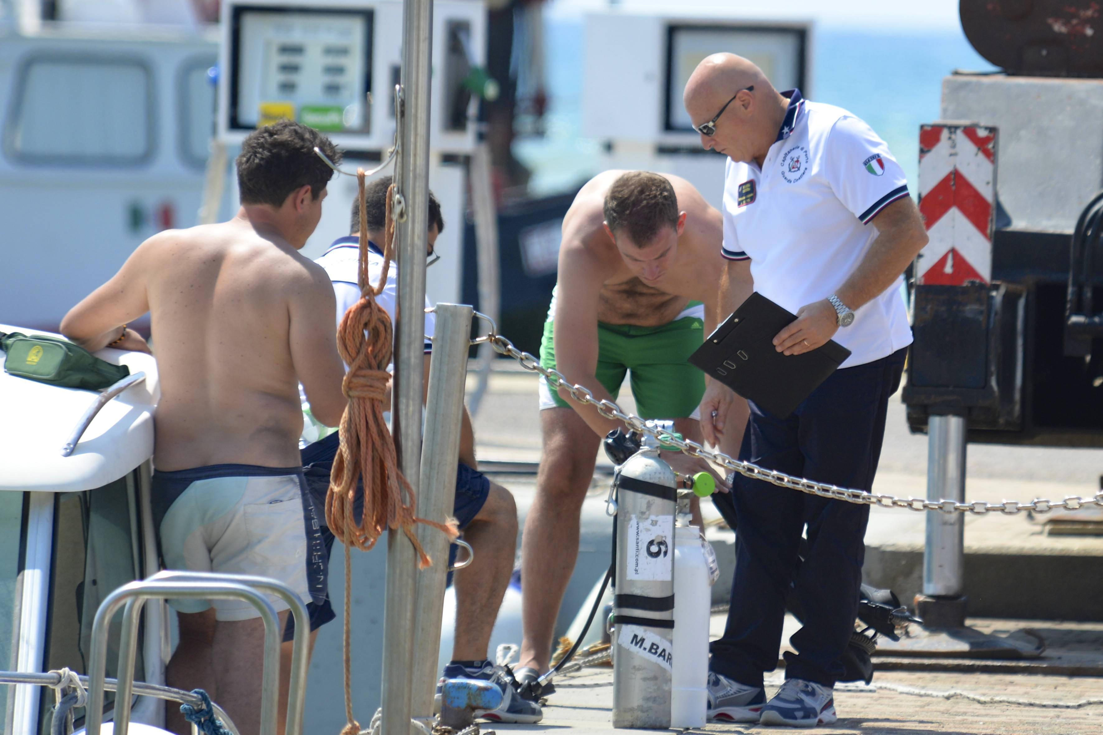 Sub morti alle Formiche avvelenati dal monossido di carbonio nelle bombole